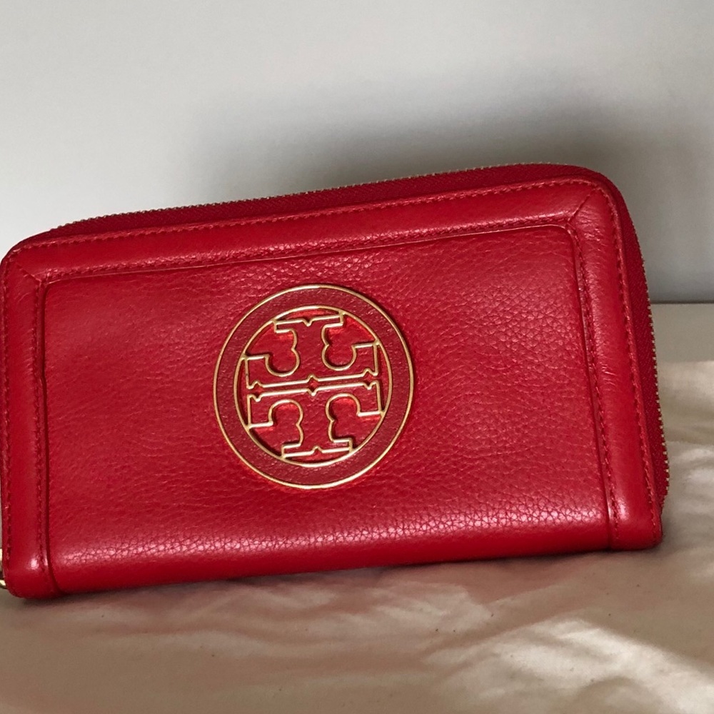 Tory Burch Red Leather zip wallet with Gold Logo